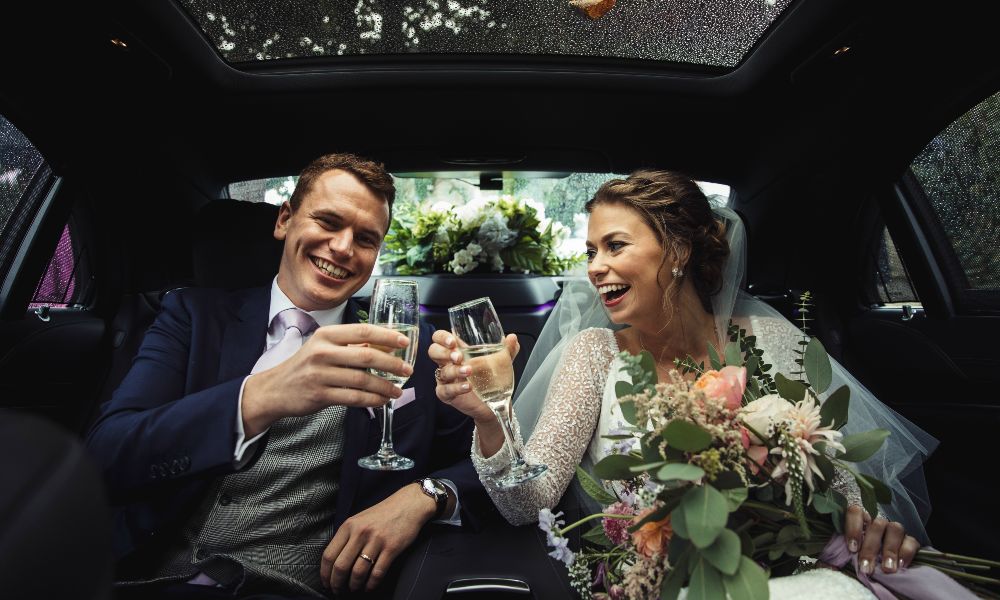 Nottingham Wedding Car Hire - Bride and Groom Transport